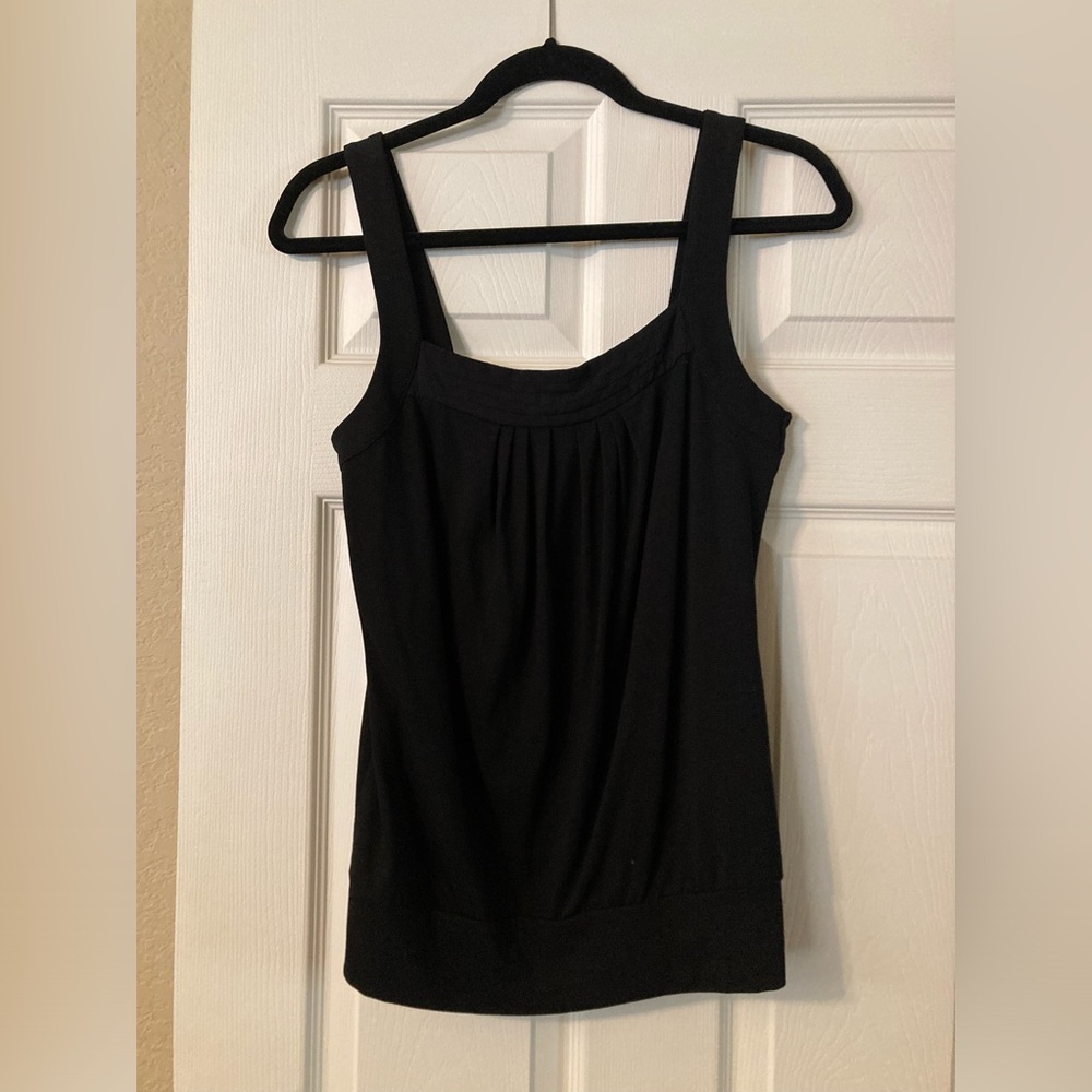 White House Black Market Size Small top.